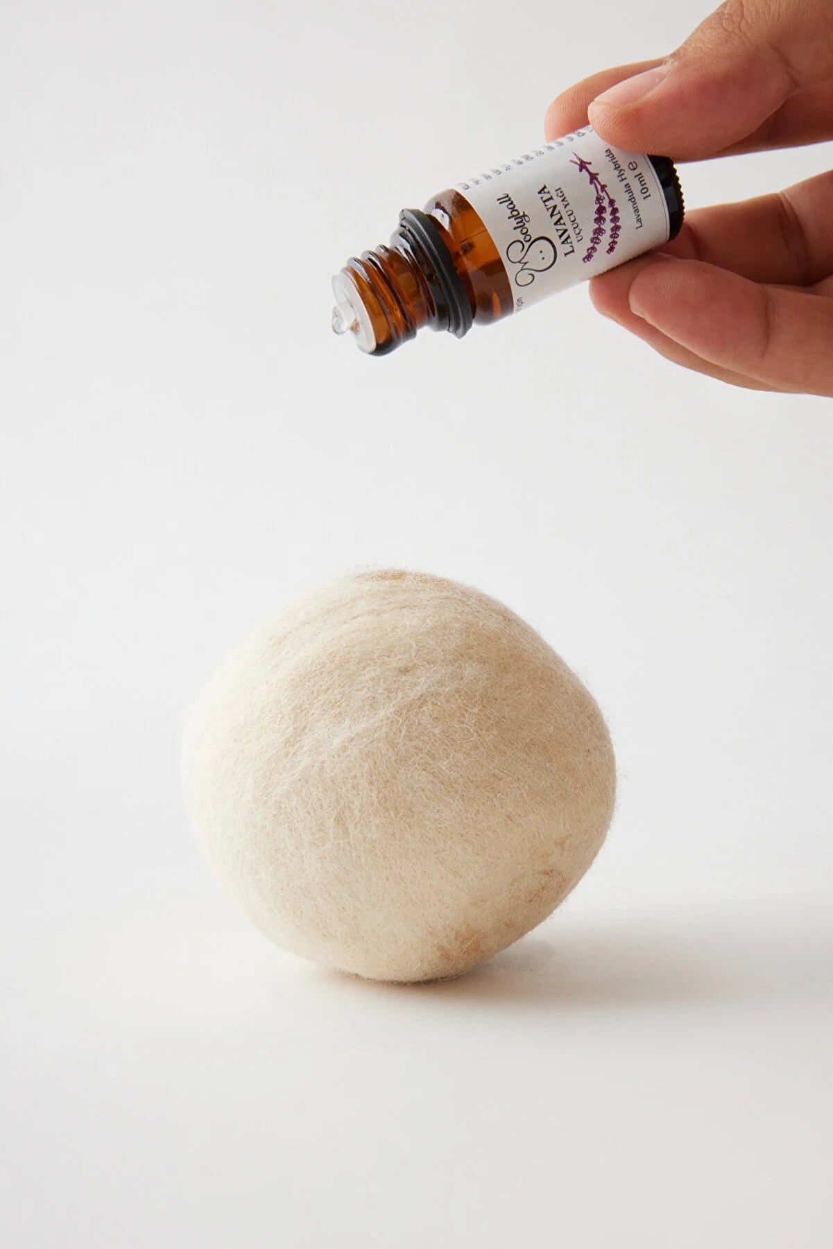 Woolyball Çamaşır Kurutma Makinesi İçin Uçucu Yağlar Seti 4 Adet 10 Ml.( 1 Adet Yün Kurutma Topu Xl Hediye)